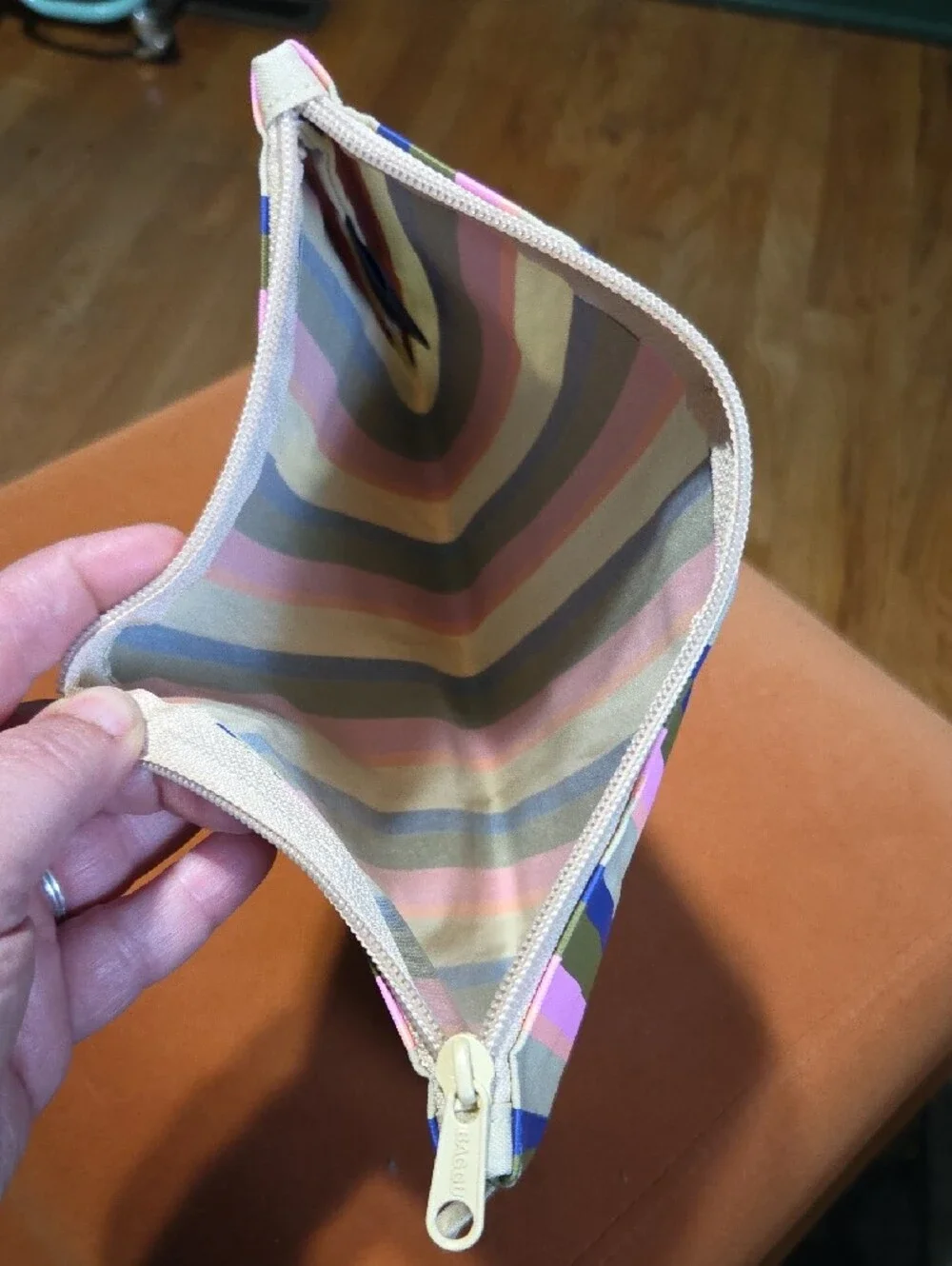 BAGGU Large Flat Pouch - Candy Shop Stripes